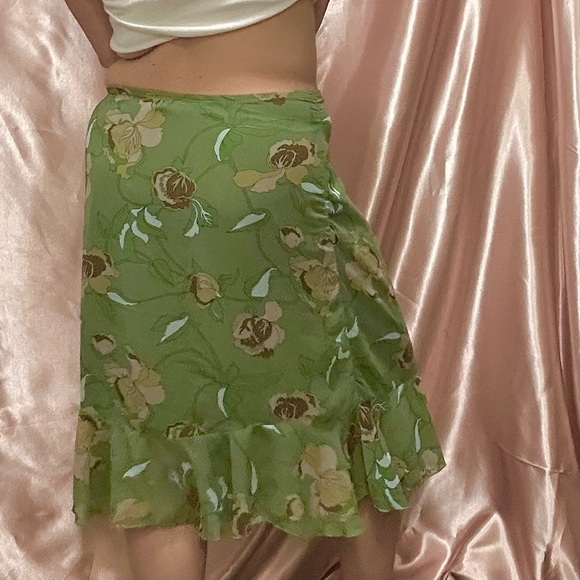 Midi Green Floral Skirt - Picture 4 of 7
